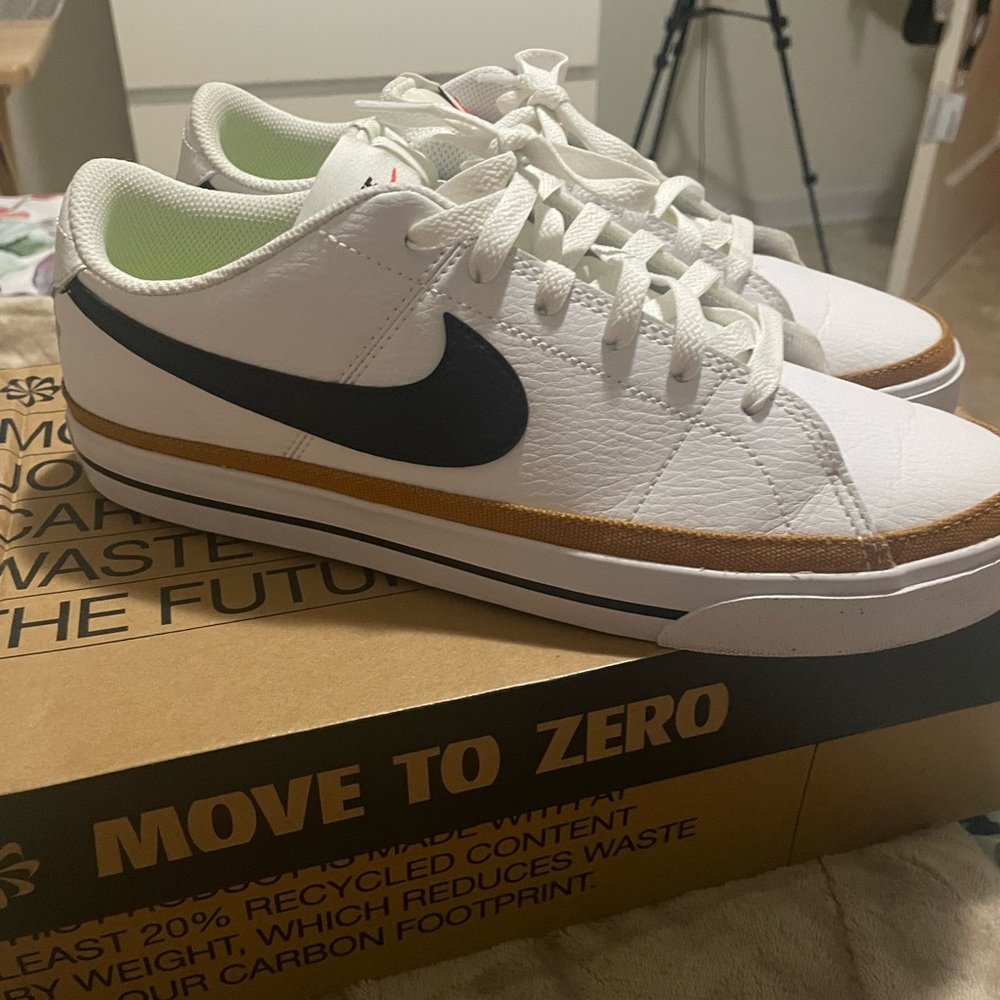 Nike Court Legacy women’s size 10.